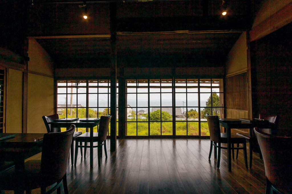 ザ ガーデン プレイス ソシュウエン　テーブル