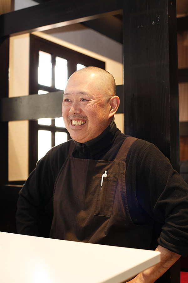 店主の原さんに