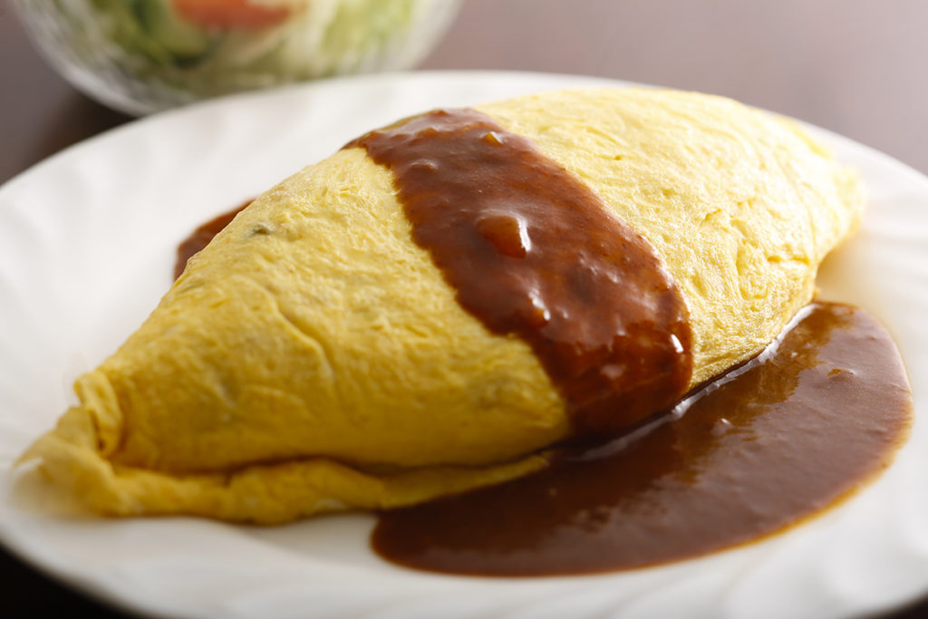 オムライス(サラダ付）1000円
