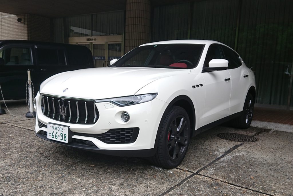 マセラティ・レヴァンテのメインカット