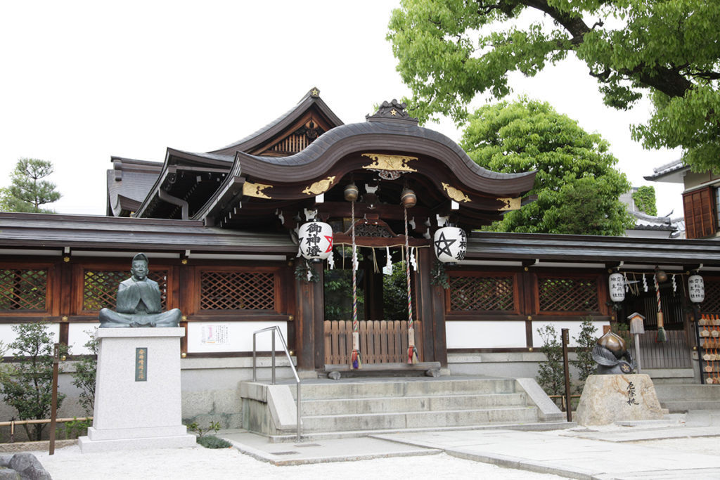 境内の最奥にある本殿