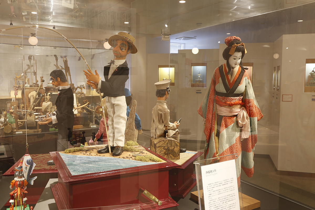 イギリスからやってきたからくり人形・オートマタを数多く展示しています