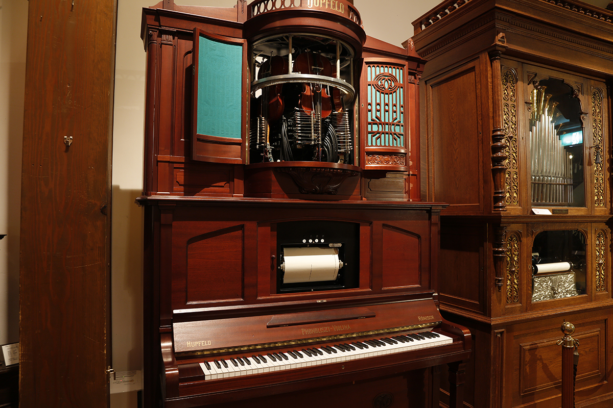 1993年に復元された自動演奏バイオリン「フォノリスト・ヴィオリーナ」