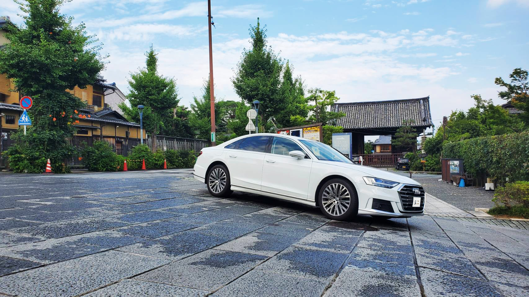 竹内弘一さんとAudi A8　高台寺