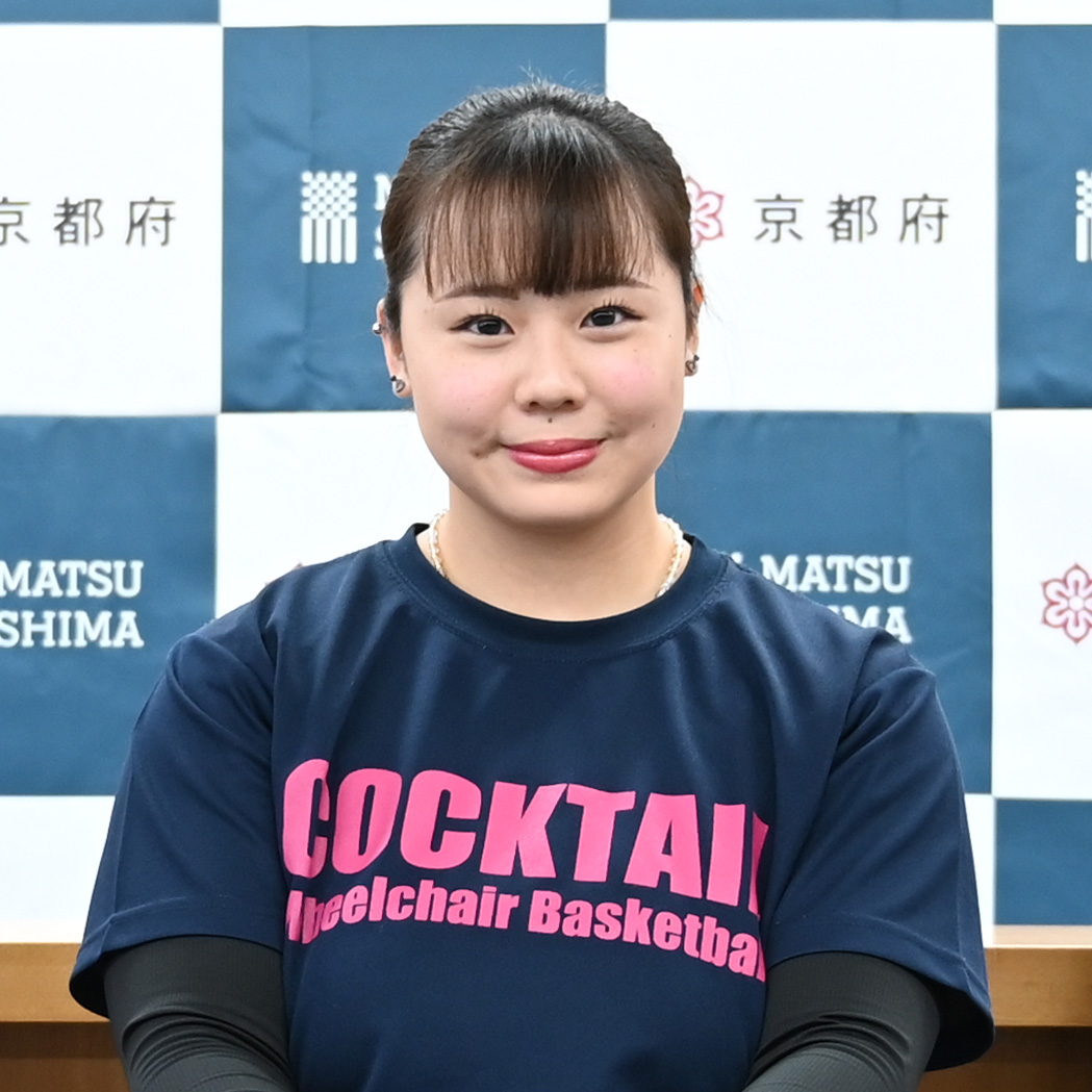 柳本あまね
