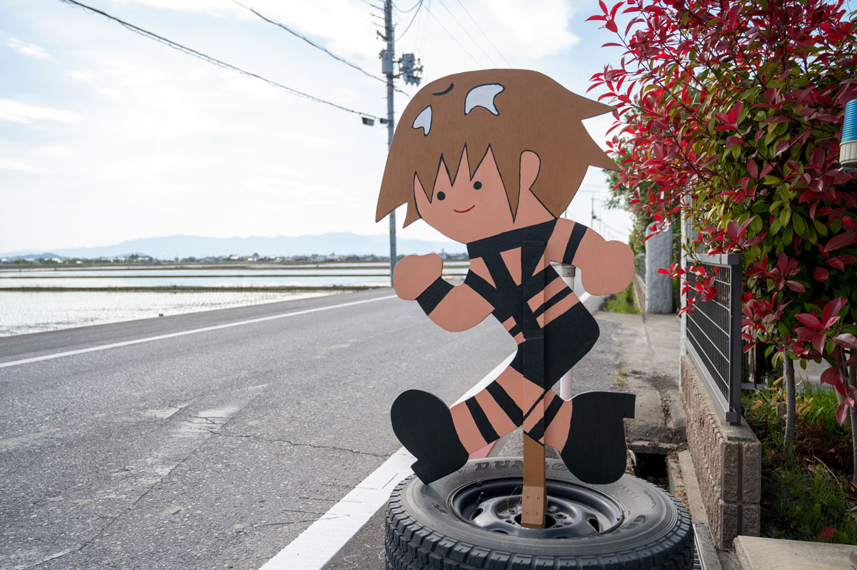 西川貴教さんのキャラクター「タボくん」の飛び出し坊や