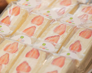 Fruits Friend 「フルーツサンド」